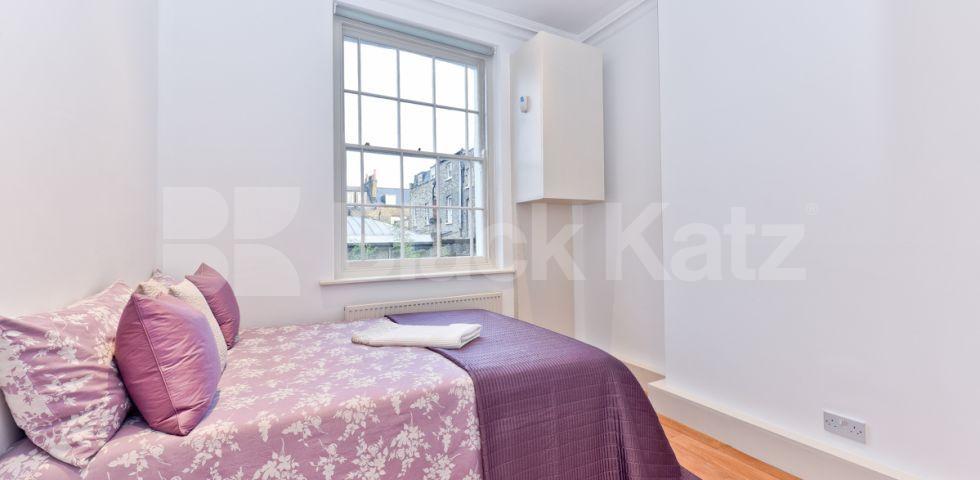 			STUNNING 1 BEDROOM PERIOD CONVERSION IN ISLINGTON, 1 Bedroom, 1 bath, 1 reception Flat			 Liverpool Road, ISLINGTON-BARNSBURY-HIGHBURY